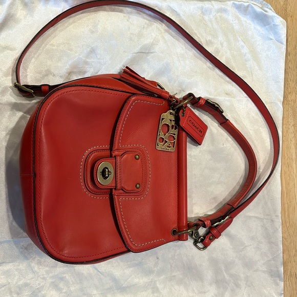 Vintage Coach Crossbody - Picture 2 of 14